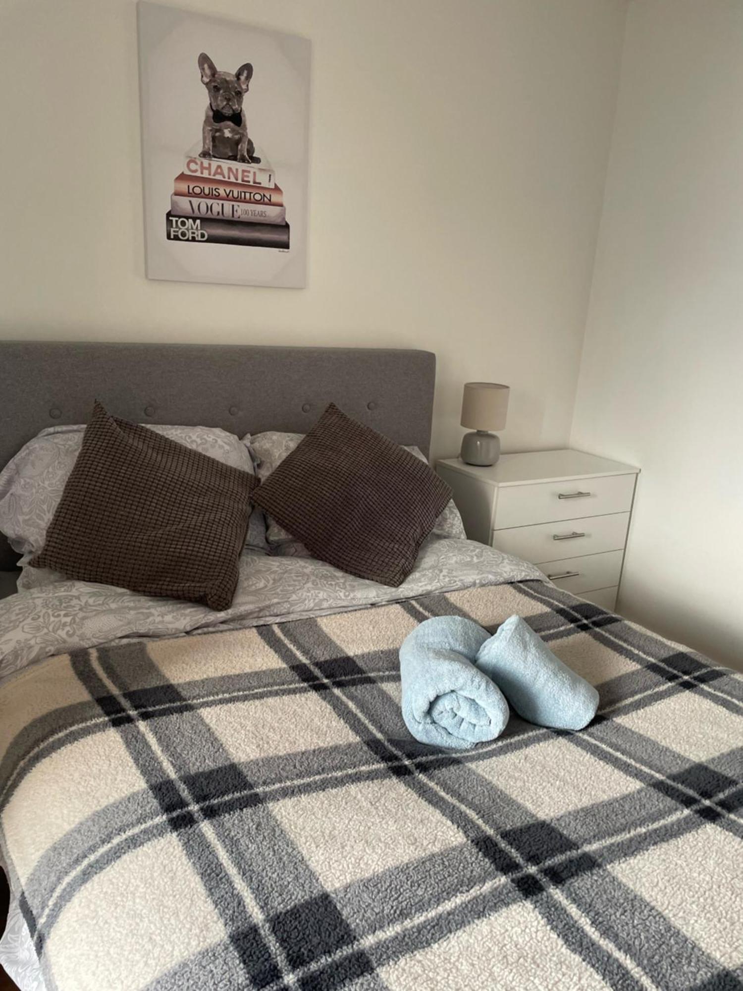 Quayside Penthouse 2 Bedroom Ensuite Near Media City & Manchester United Exterior photo